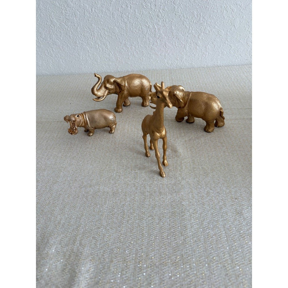 Unbranded Safari Animal Figurine Set OS Gold plastic 4pc Elephant Giraffe Hippo